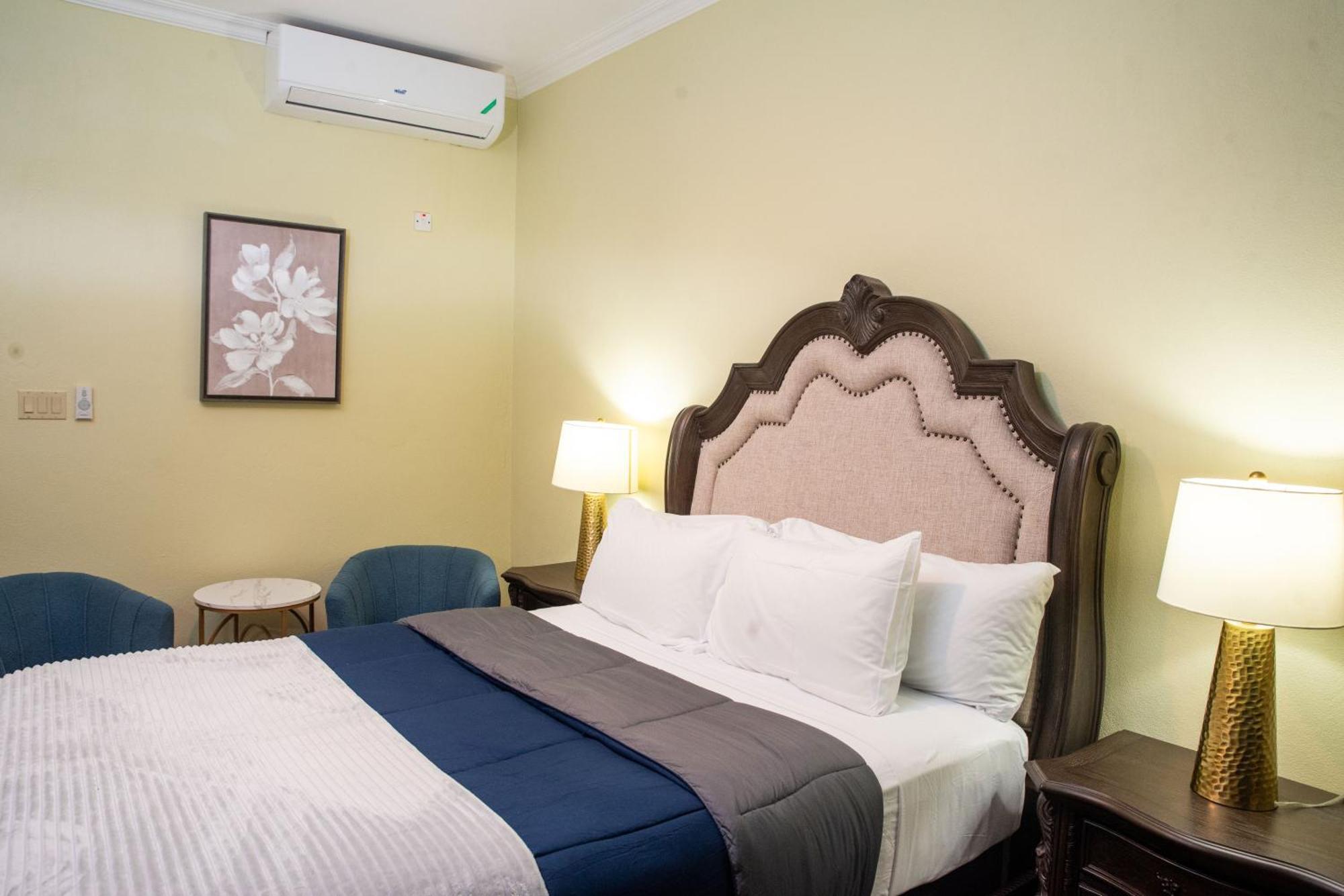 Sky'S Villa Resort Buff Bay Buitenkant foto